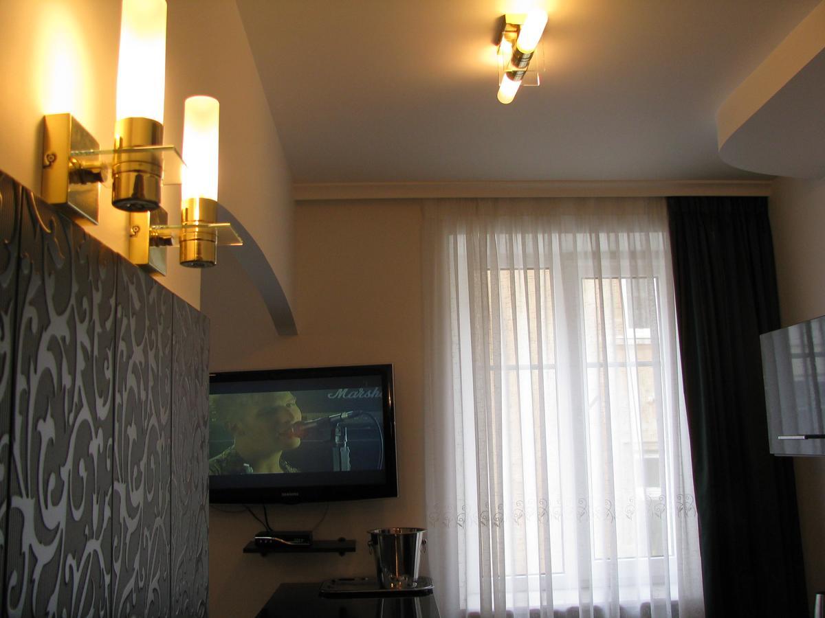 Apartment On Staroievreiska Λβιβ Εξωτερικό φωτογραφία