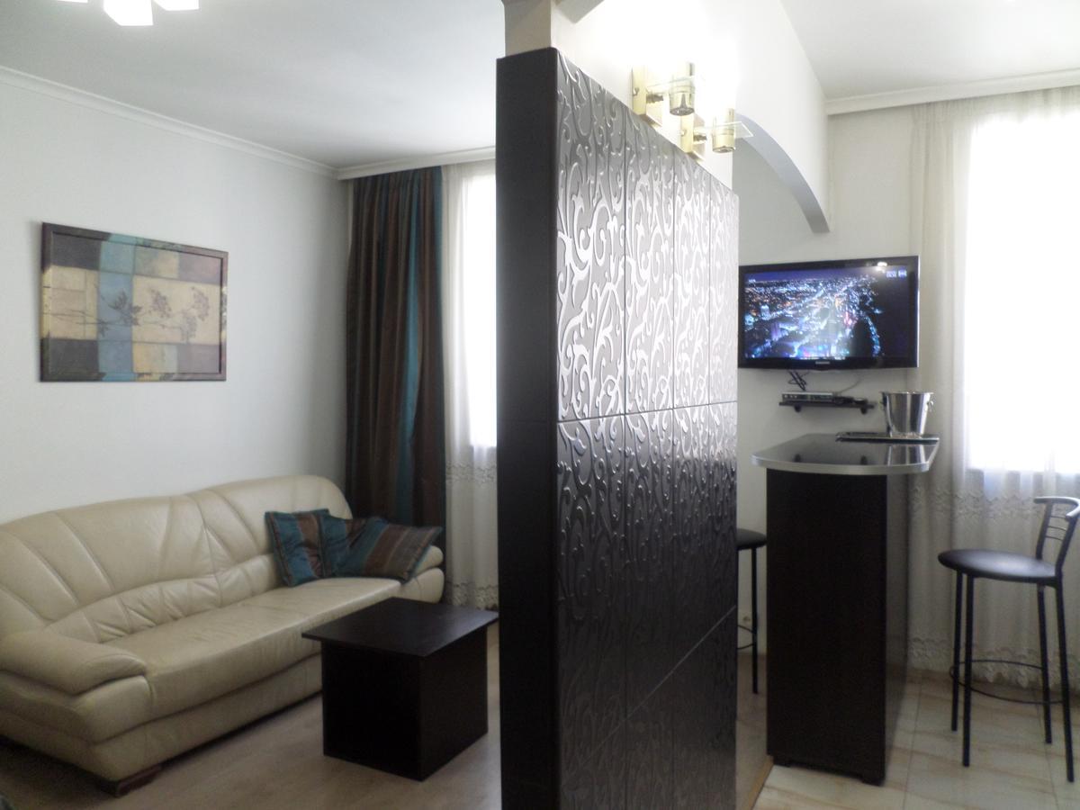 Apartment On Staroievreiska Λβιβ Εξωτερικό φωτογραφία