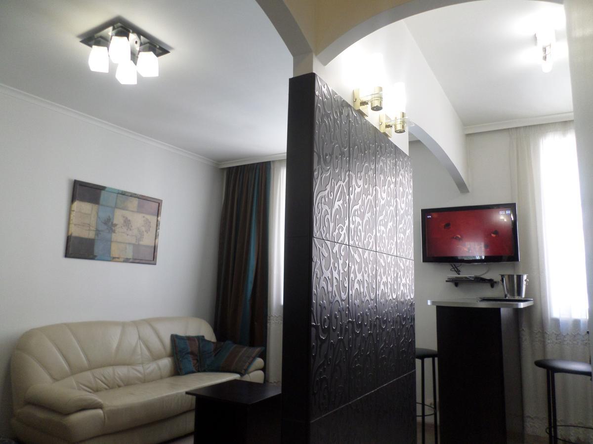 Apartment On Staroievreiska Λβιβ Εξωτερικό φωτογραφία