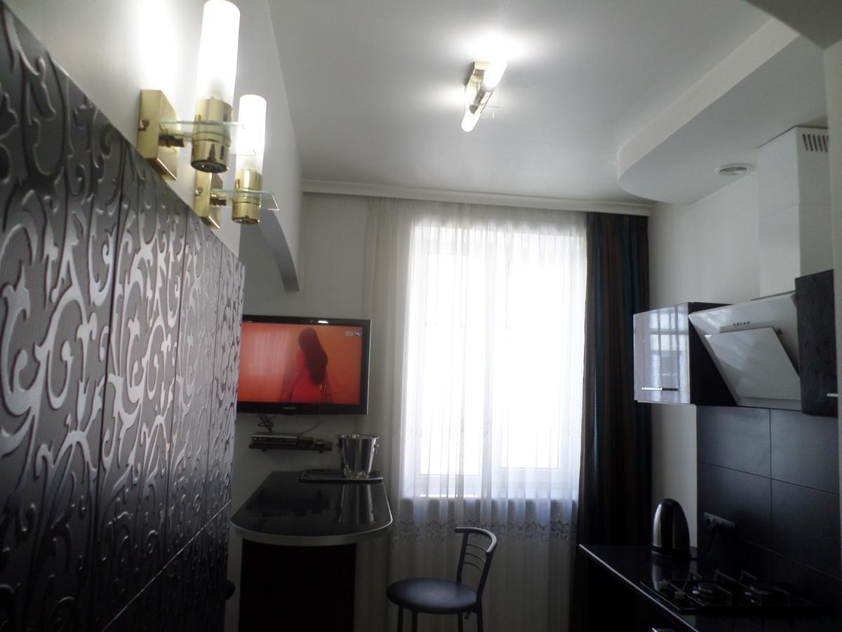 Apartment On Staroievreiska Λβιβ Εξωτερικό φωτογραφία
